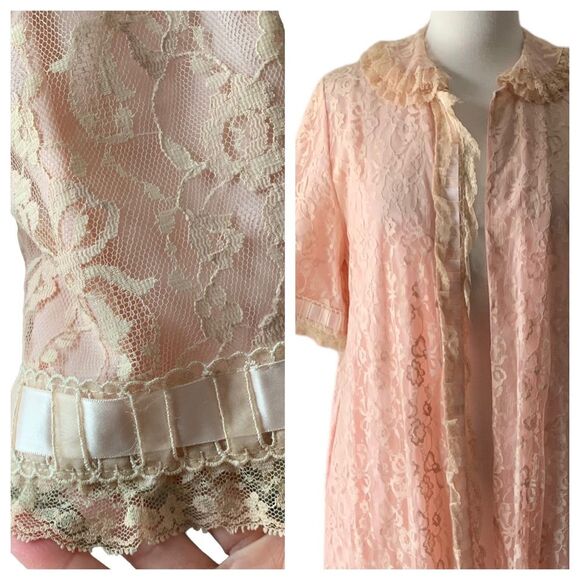 Vintage 1960s Odette Barsa Pink Lace Maxi Duster Robe Royalcore Regencycore M/L - Picture 8 of 10